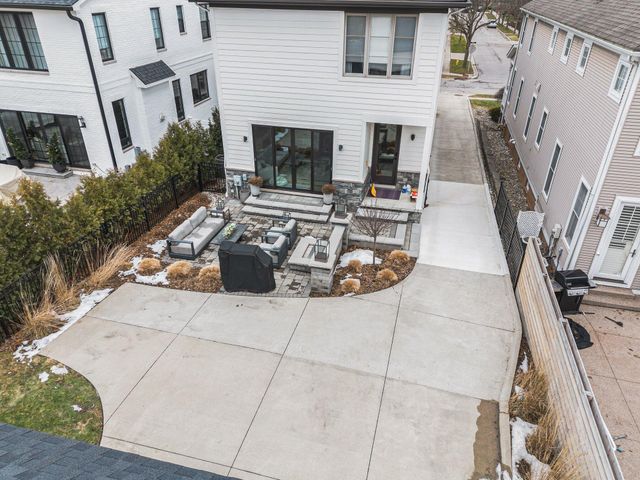 484 Park Street, Birmingham, MI 48009