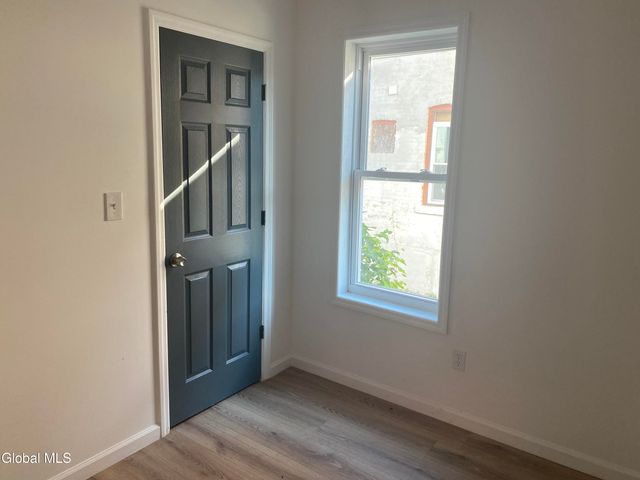 30 Kline Street, Amsterdam, NY 12010