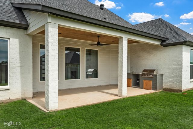586 Corinth Circle, Bossier City, LA 71111