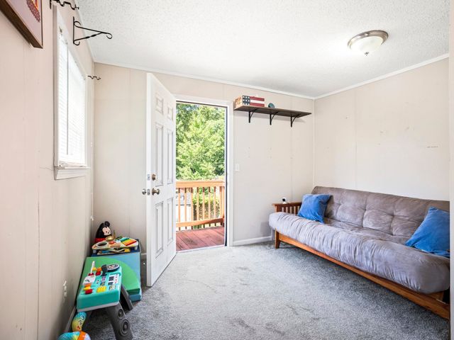 12 Field Avenue, Salem, NH 03079