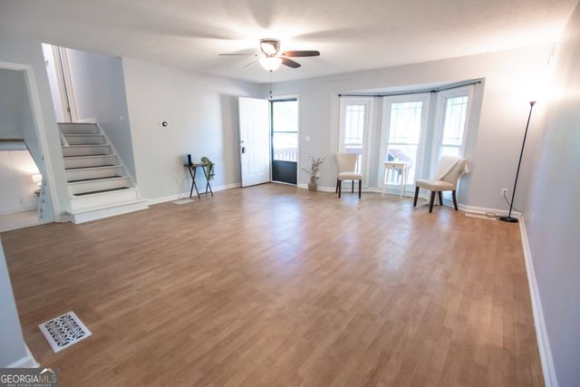 180 Beverly Park Court, Newnan, GA 30263