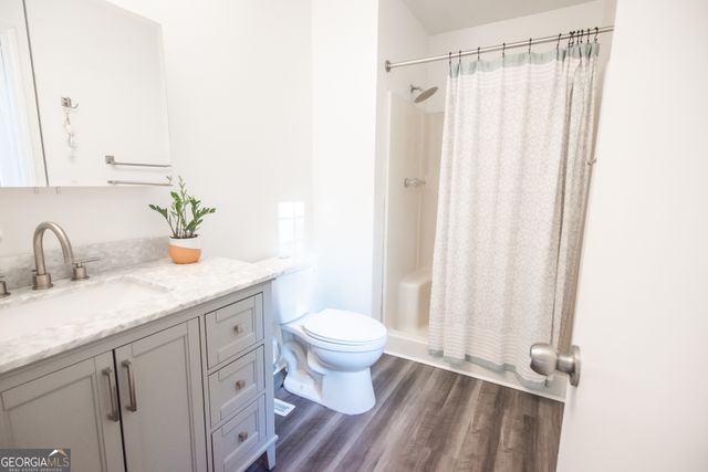 180 Beverly Park Court, Newnan, GA 30263