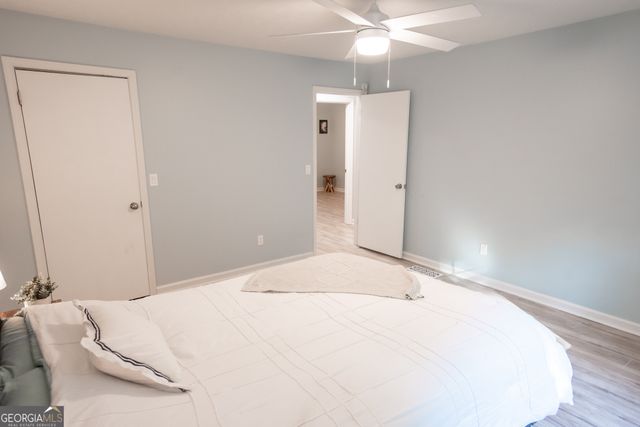 180 Beverly Park Court, Newnan, GA 30263