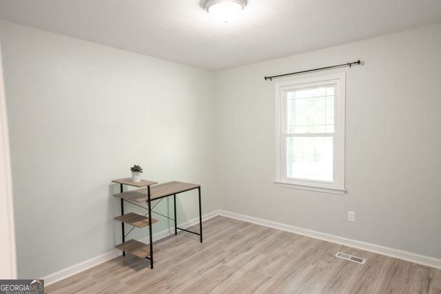 180 Beverly Park Court, Newnan, GA 30263