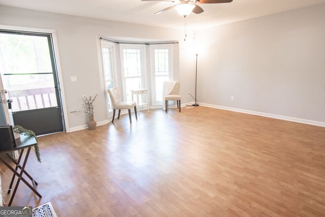 180 Beverly Park Court, Newnan, GA 30263
