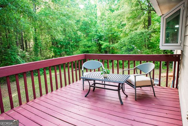 180 Beverly Park Court, Newnan, GA 30263