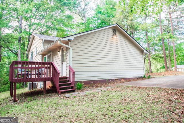 180 Beverly Park Court, Newnan, GA 30263