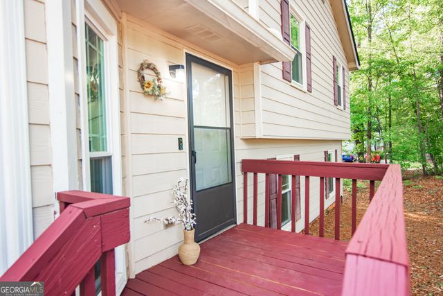 180 Beverly Park Court, Newnan, GA 30263