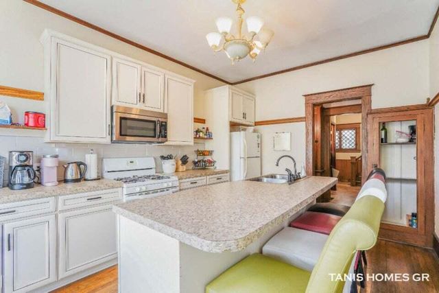 201 Lafayette Avenue Ne, City Of Grand Rapids, MI 49503