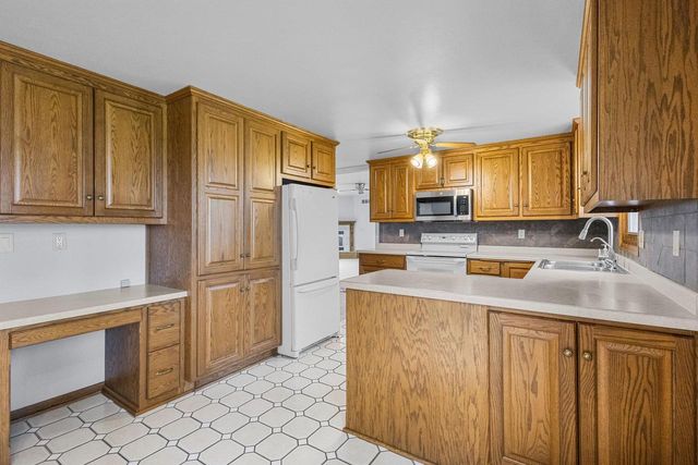 5184 FINGER ROAD, Green Bay, WI 54311