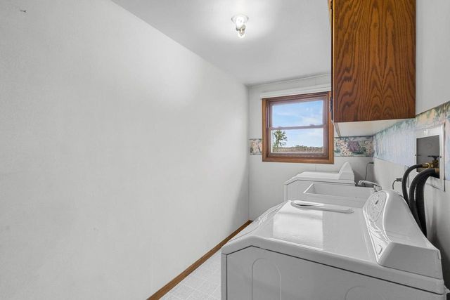 5184 FINGER ROAD, Green Bay, WI 54311