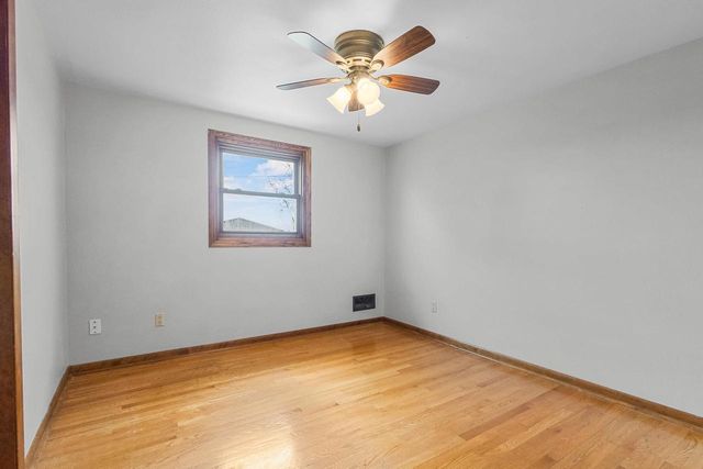 5184 FINGER ROAD, Green Bay, WI 54311