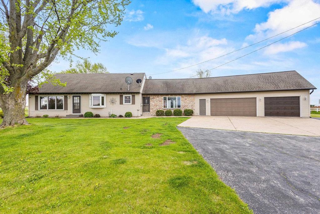 5184 FINGER ROAD, Green Bay, WI 54311