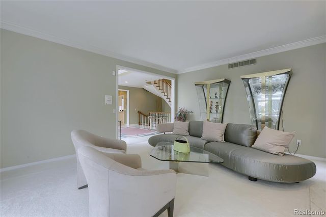 1721 Archers Pointe, Rochester Hills, MI 48306