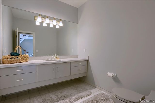 1721 Archers Pointe, Rochester Hills, MI 48306