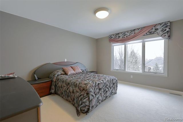 1721 Archers Pointe, Rochester Hills, MI 48306