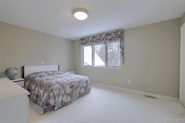 1721 Archers Pointe, Rochester Hills, MI 48306