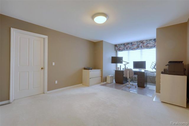 1721 Archers Pointe, Rochester Hills, MI 48306