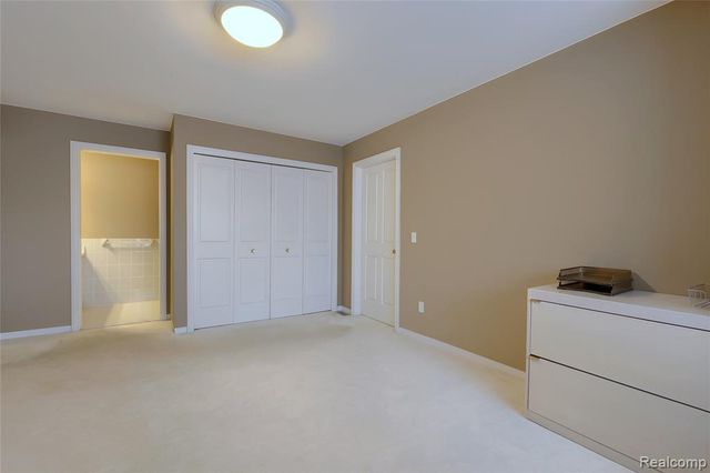 1721 Archers Pointe, Rochester Hills, MI 48306