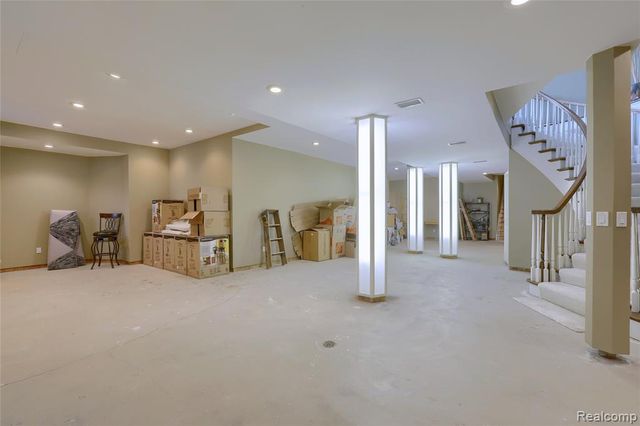 1721 Archers Pointe, Rochester Hills, MI 48306