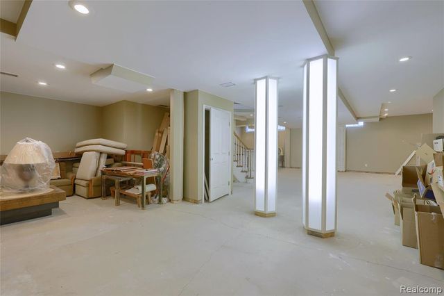 1721 Archers Pointe, Rochester Hills, MI 48306