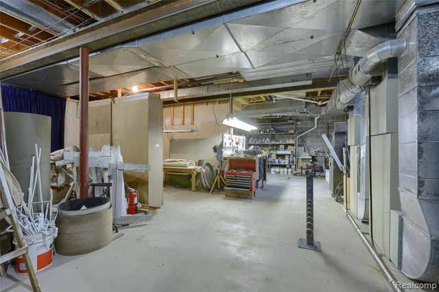 1721 Archers Pointe, Rochester Hills, MI 48306