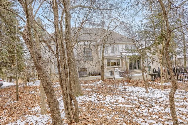 1721 Archers Pointe, Rochester Hills, MI 48306