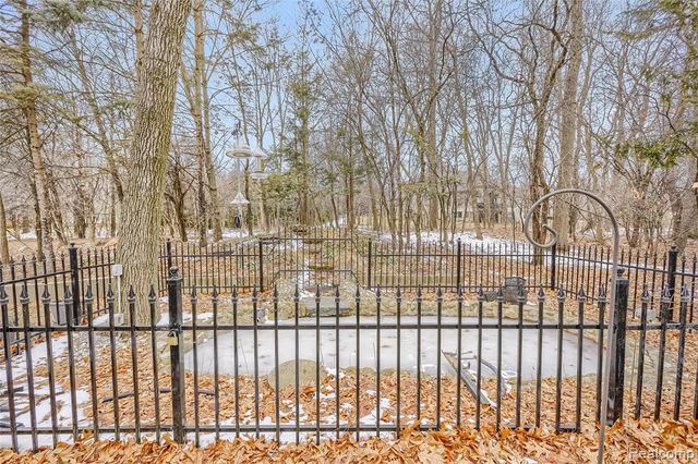 1721 Archers Pointe, Rochester Hills, MI 48306