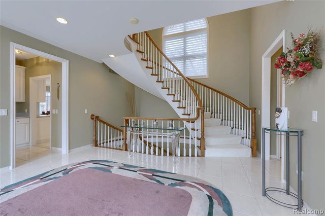 1721 Archers Pointe, Rochester Hills, MI 48306