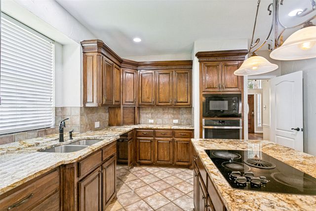 2208 Scenic Drive, Plano, TX 75025