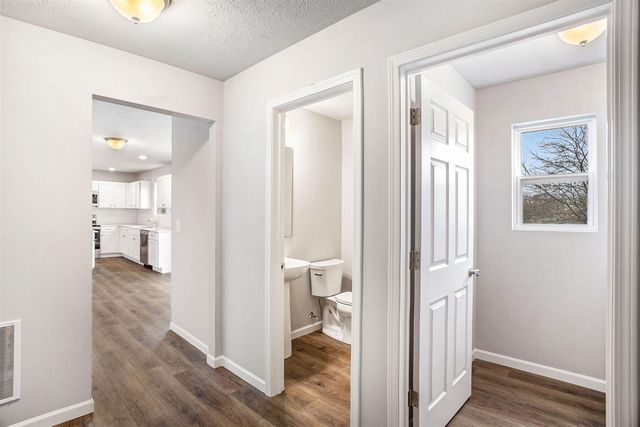 49070 Silver Oaks, Mattawan, MI 49071