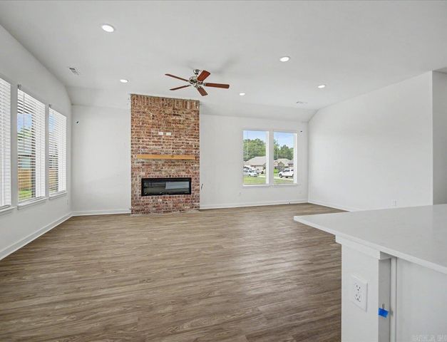 103 Mikah Drive, Maumelle, AR 72113