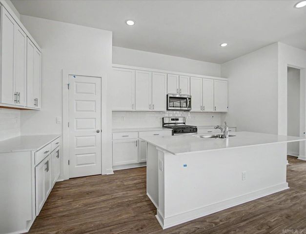 103 Mikah Drive, Maumelle, AR 72113