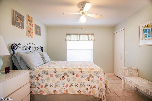 4418 SW 12th PL, Cape Coral, FL 33914