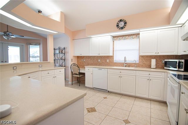 4418 SW 12th PL, Cape Coral, FL 33914