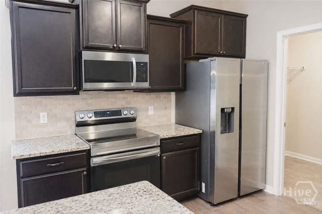 152 Summerhill Drive NE, Ludowici, GA 31316
