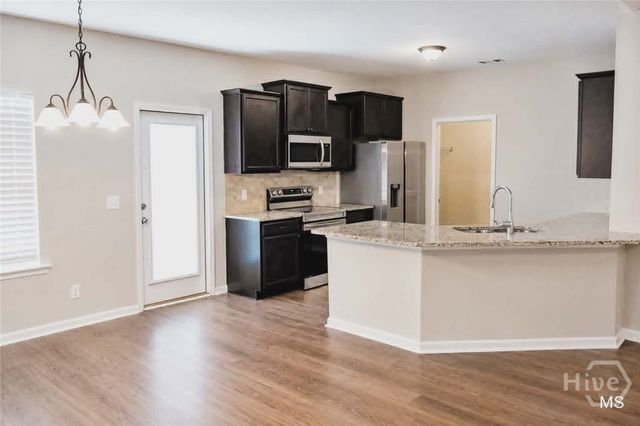 152 Summerhill Drive NE, Ludowici, GA 31316
