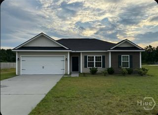 152 Summerhill Drive NE, Ludowici, GA 31316