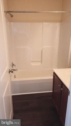 803 SCHOONER LN, Mechanicsburg, PA 17050