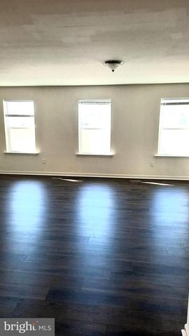 803 SCHOONER LN, Mechanicsburg, PA 17050