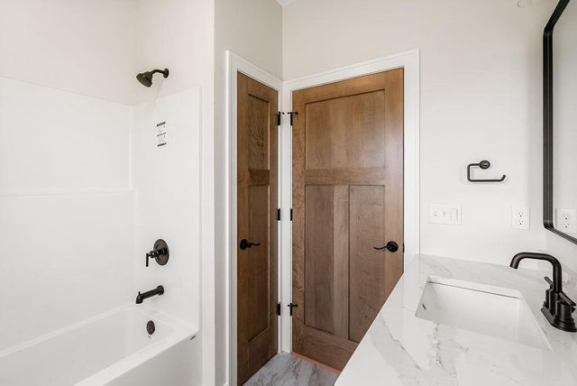 264 Southern DRIVE, Holmen, WI 54636