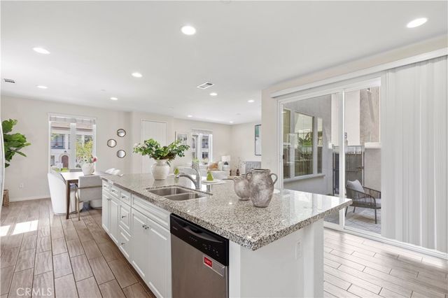 202 Cultivate, Irvine, CA 92618