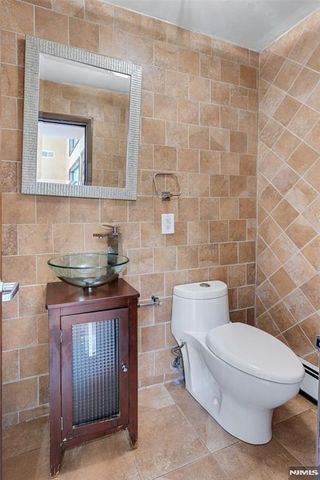 737 Ridge Road, Kinnelon Borough, NJ 07405