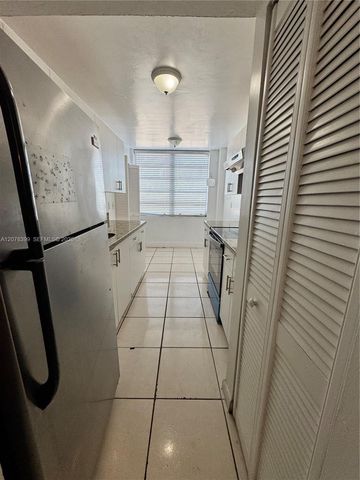12105 NE 6th Avenue 304, North Miami, FL 33161