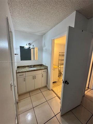 12105 NE 6th Avenue 304, North Miami, FL 33161