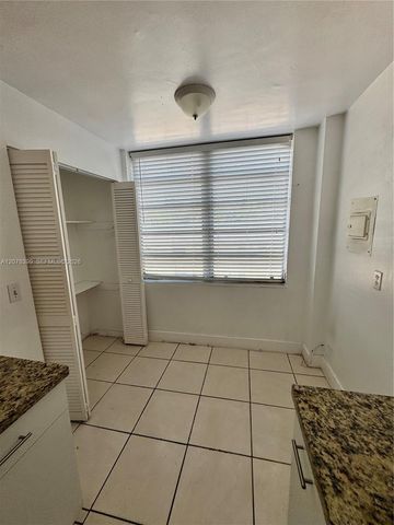 12105 NE 6th Avenue 304, North Miami, FL 33161