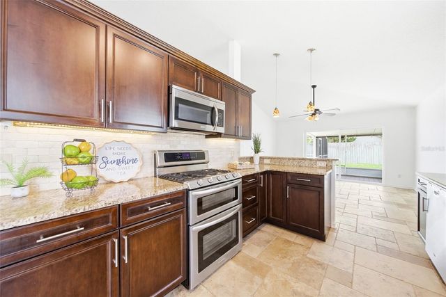 10836 CHERRY OAK CIRCLE, Orlando, FL 32817