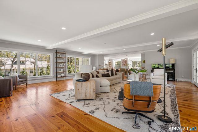 10 Sprucewood Lane, Westport, CT 06880