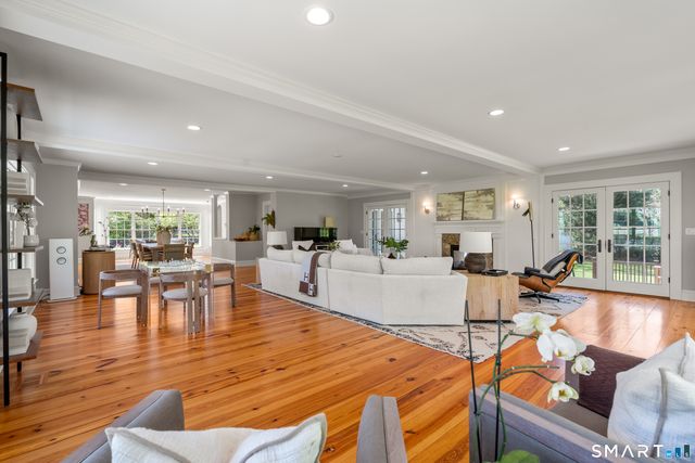 10 Sprucewood Lane, Westport, CT 06880