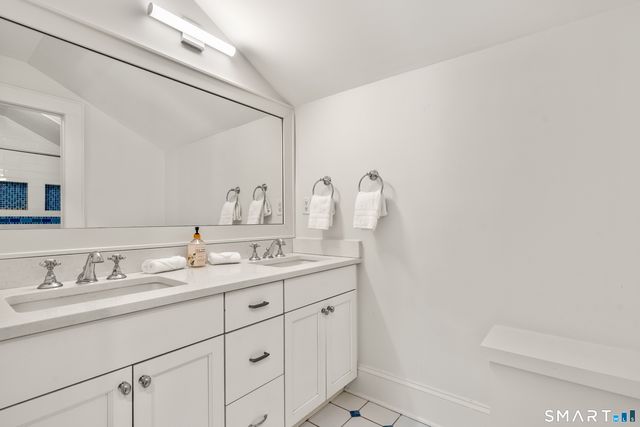 10 Sprucewood Lane, Westport, CT 06880